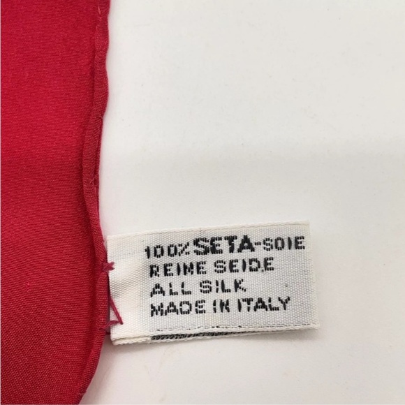 RARE Chanel Carré Red Silk Scarf - Picture 16 of 16